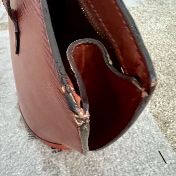 Louis Vuitton Epi Saint Jacques Tote - Picture 15 of 17